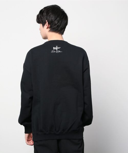 XLARGE（エクストララージ）の「XLARGE×DAVID FLORES BOX OG CREWNECK