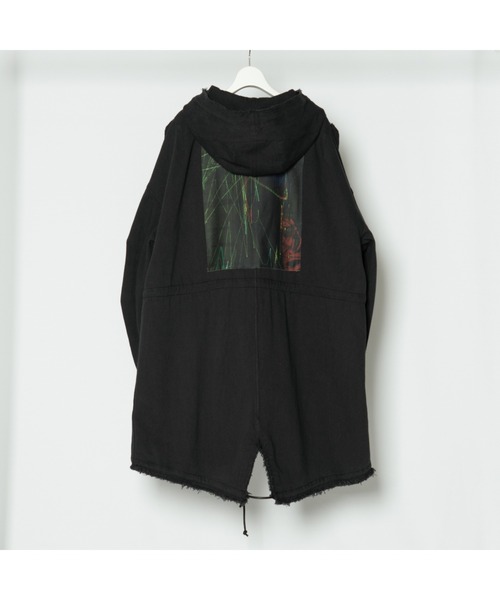Wizzard(ウィザード)の「wizzard/ウィザード/GRAPHIC PATCH FISHTAIL PARKA(ミリタリージャケット・メンズ・ホワイト/ブラック/カーキオリーブ/ピンク・1/2/3)」の1枚目の写真