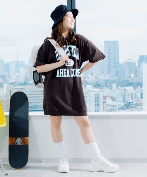 repipi armario（レピピ アルマリオ）の「カレッジロゴコクーンワンピース（ワンピース・キッズ・グレー/チャコールグレー/ブルー・MEDIUM/SMALL/LARGE）」の6枚目の写真