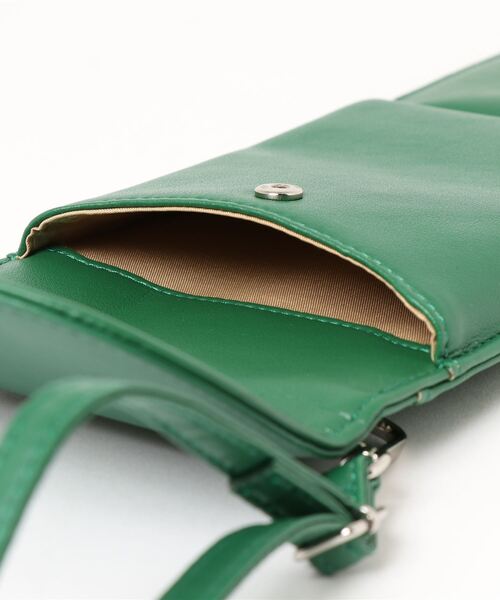 Lugnoncure（ルノンキュール）の「マルチウェイショルダーバッグ（ショルダーバッグ・レディース・ブラック/オフホワイト/グリーン・ﾌﾘ-）」の9枚目の写真