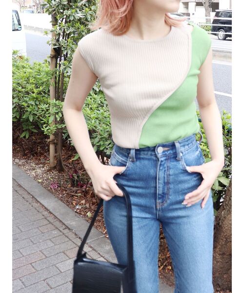 MURUA（ムルーア）の「ウェーブカットニットタンク（タンクトップ・レディース・ホワイト/ブラック/その他1・FREE）」の11枚目の写真