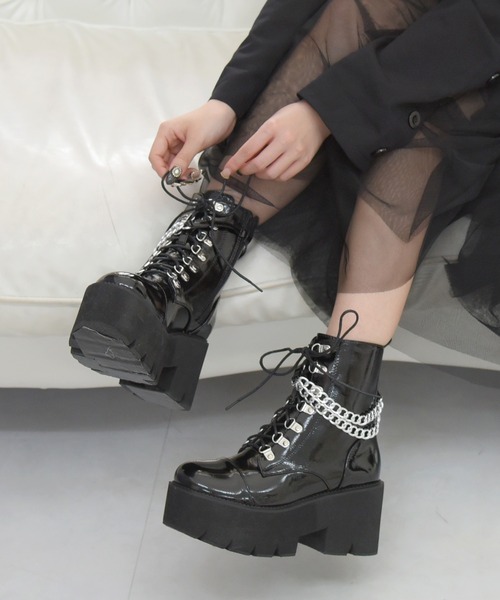 lofty（ロフティー）の「厚底シルバーチェーンエナメルレースアップ