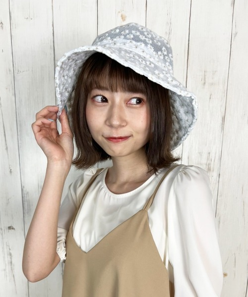 paravion（パラビオン）の「K/シースルーバケットHAT（ハット・レディース・ホワイト/ピンク/ブルー・ONESIZE）」の2枚目の写真