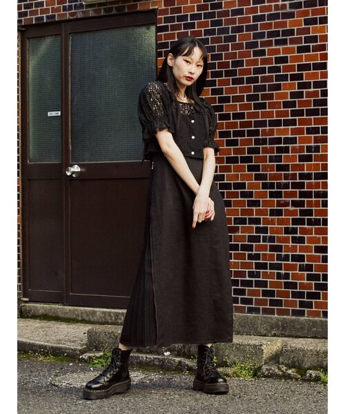 jouetie（ジュエティ）の「スクエアネックレースブラウス（シャツ/ブラウス・レディース・ブラック/レッド/オフホワイト・MEDIUM）」の6枚目の写真