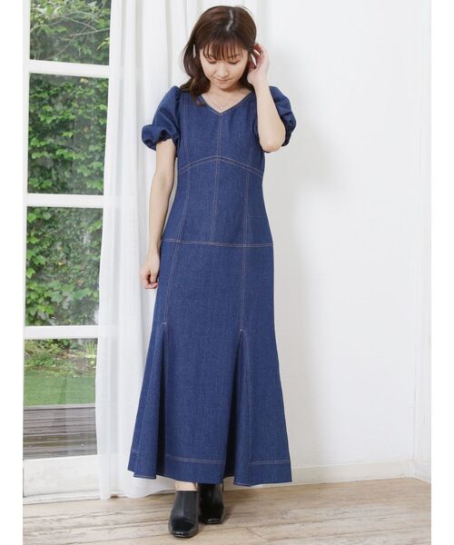 MERCURYDUO（マーキュリーデュオ）の「ステッチ切替ボリュームスリーブワンピース（ワンピース・レディース・ピンク/インディゴブルー/ブラウン・SMALL/MEDIUM）」の5枚目の写真