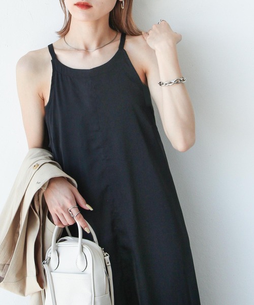 Chillfar(チルファー)の「アメスリロングワンピース(ワンピース・レディース・ブラック/ブラウン/ライム/アイボリー・MEDIUM/LARGE)」の3枚目の写真