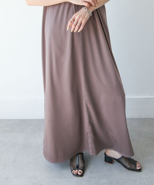 Chillfar(チルファー)の「アメスリロングワンピース(ワンピース・レディース・ブラック/ブラウン/ライム/アイボリー・MEDIUM/LARGE)」の19枚目の写真