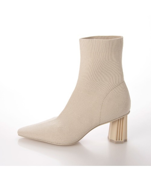 EVOL(イーボル)の「【EVOL】7cmデザインヒールニットショートブーツ BT23517(ブーツ・レディース・ブラック/ベージュ/アイボリー・22.5cm/23.5cm/24.5cm/23.0cm/24.0cm/22.0cm)」の17枚目の写真