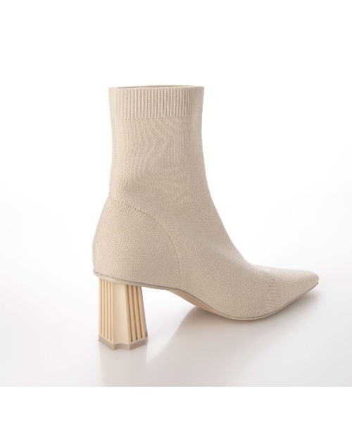 EVOL(イーボル)の「【EVOL】7cmデザインヒールニットショートブーツ BT23517(ブーツ・レディース・ブラック/ベージュ/アイボリー・22.5cm/23.5cm/24.5cm/23.0cm/24.0cm/22.0cm)」の18枚目の写真