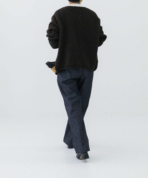 かぐれ（カグレ）の「ペルークルーネックカーディガン（カーディガン/ボレロ・レディース・ダークブラウン/グレー・FREE）」の9枚目の写真