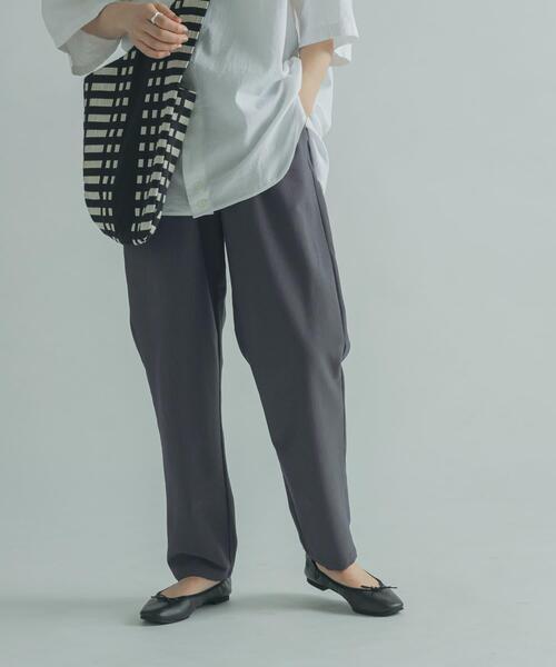 FORK&SPOON（フォークアンドスプーン）の「FORK&SPOON　リラックステーパードパンツ（その他パンツ・レディース・グレー/カーキ/レッド系その他・1/2）」の2枚目の写真