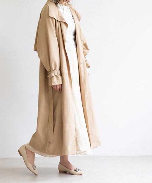 menue（メヌエ）の「バックル付きスクエアトゥフラットパンプス（パンプス・レディース・アイボリー/ブラック/グレイッシュベージュ/テラコッタ・21.5cm/22.0cm/22.5cm/23.0cm/23.5cm/24.0cm/24.5cm/25.0cm/25.5cm/26.0cm）」の19枚目の写真