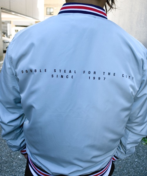 DOUBLE STEAL(ダブルスティール)の「MiniLogo Nylon Stadium Jumper(スタジャン・メンズ・グレー・MEDIUM/LARGE)」の10枚目の写真