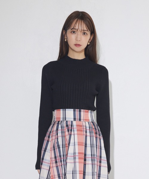 ADIRA（アディラ）の「スタイルアップリブニット（ニット/セーター・レディース・ブラック/アイボリー/ピンク・MEDIUM）」の3枚目の写真