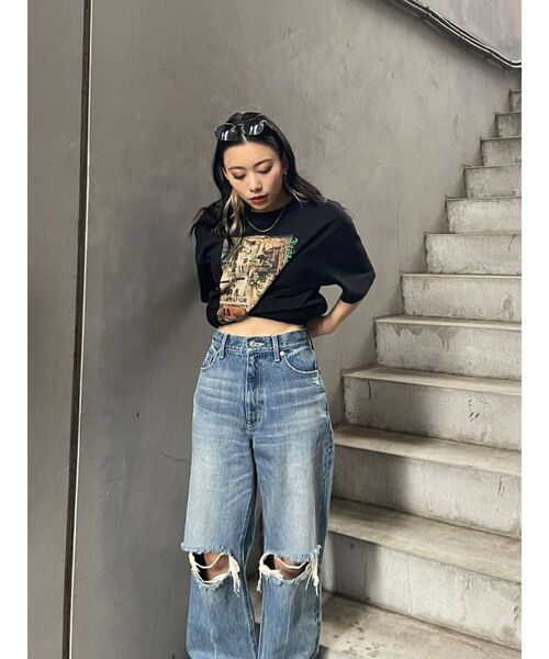 EVRIS（エヴリス）の「ダメージワイドデニムパンツ（デニムパンツ・レディース・ライトブルー/ブルー・MEDIUM/SMALL）」の17枚目の写真