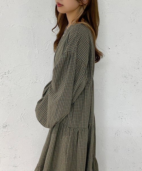 apres jour mignon（アプレジュールミニョン）の「アソートティアードワンピース【ZOZOTOWN限定アイテム】（ワンピース・レディース・パープル/ブラック/アイボリー/グリーン系その他・MEDIUM/X-LARGE/SMALL）」の17枚目の写真