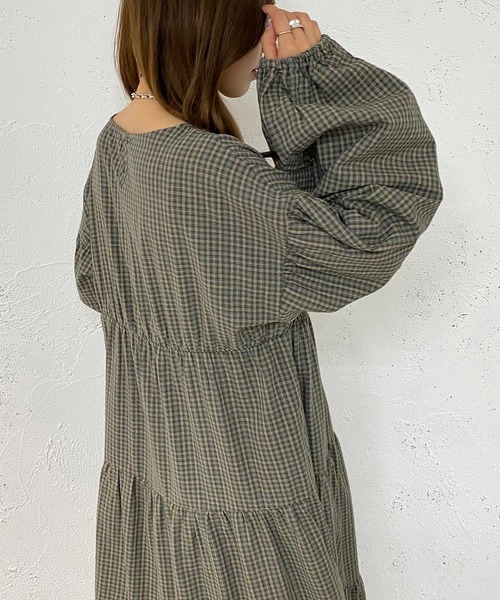 apres jour mignon（アプレジュールミニョン）の「アソートティアードワンピース【ZOZOTOWN限定アイテム】（ワンピース・レディース・パープル/ブラック/アイボリー/グリーン系その他・MEDIUM/X-LARGE/SMALL）」の18枚目の写真
