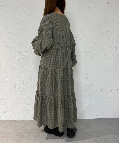 apres jour mignon（アプレジュールミニョン）の「アソートティアードワンピース【ZOZOTOWN限定アイテム】（ワンピース・レディース・パープル/ブラック/アイボリー/グリーン系その他・MEDIUM/X-LARGE/SMALL）」の21枚目の写真