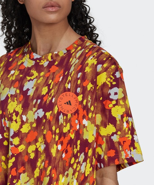 adidas by Stella McCartney（アディダスバイステラマッカートニー）の「【adidas by Stella McCartney】グラフィック 半袖Tシャツ（Tシャツ/カットソー・レディース・グリーン/オレンジ・LARGE/MEDIUM/SMALL/X-LARGE/X-SMALL）」の3枚目の写真