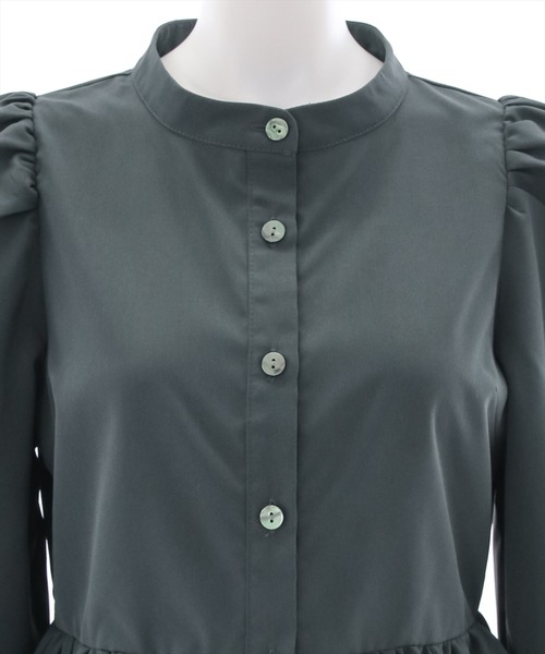 clear（クリア）の「ロングスリーブペプラムブラウス（シャツ/ブラウス・レディース・ブラック/オフホワイト/グレー・F）」の8枚目の写真