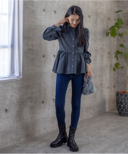 clear（クリア）の「ロングスリーブペプラムブラウス（シャツ/ブラウス・レディース・ブラック/オフホワイト/グレー・F）」の18枚目の写真