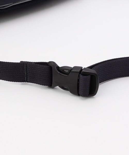 FREAK'S STORE（フリークスストア）の「ARC'TERYX/アークテリクス MANTIS 1/マンティス1 ショルダーバック（ボディバッグ/ウエストポーチ・メンズ・ブラック/インディゴブルー・ﾌﾘ-）」の7枚目の写真