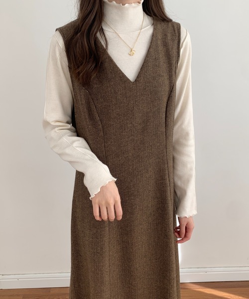 ABITOKYO（アビトーキョー）の「VネックAラインロングジャンパースカート（ジャンパースカート・レディース・ブラウン/グレー/ブラック・S/M）」の19枚目の写真