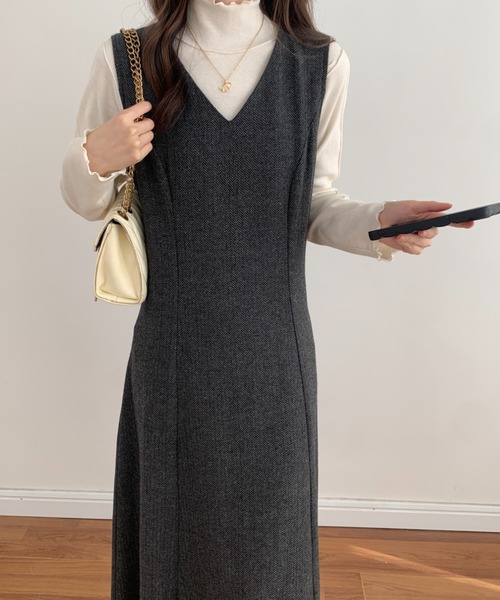 ABITOKYO（アビトーキョー）の「VネックAラインロングジャンパースカート（ジャンパースカート・レディース・ブラウン/グレー/ブラック・S/M）」の13枚目の写真