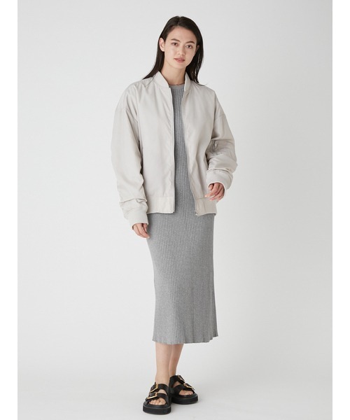 Mila Owen（ミラオーウェン）の「ポケットデザインオーバーサイズMA-1（MA-1・レディース・ブラック/カーキ/アイボリー・1/0）」の13枚目の写真