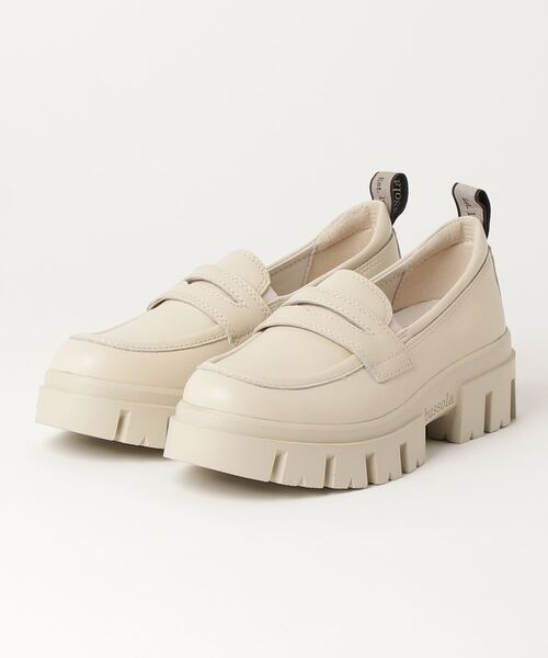 chumchum（チャムチャム）の「bussola/厚底デザインソールローファー（ローファー・レディース・ブラック/アイボリー・38/39/37）」の2枚目の写真