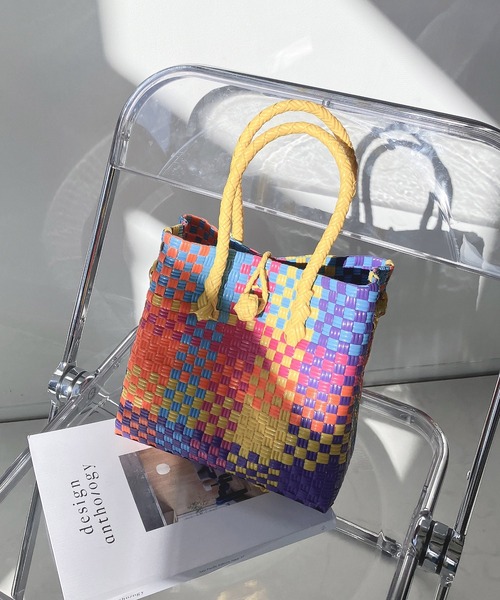 AS KNOW AS plus（アズノゥアズプラス）の「スクエア パサールバッグ（トートバッグ・レディース・ラベンダー/ライトピンク/カラフル/トリコロール/イエロー/ライトグリーン/ピンク/ブラック×ホワイト/ホワイト×ブラック/パープル系/グリーン系/レッド系・FREE）」の11枚目の写真