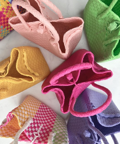 AS KNOW AS plus（アズノゥアズプラス）の「スクエア パサールバッグ（トートバッグ・レディース・ラベンダー/ライトピンク/カラフル/トリコロール/イエロー/ライトグリーン/ピンク/ブラック×ホワイト/ホワイト×ブラック/パープル系/グリーン系/レッド系・FREE）」の18枚目の写真