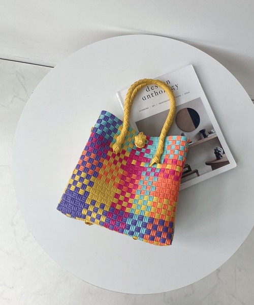 AS KNOW AS plus（アズノゥアズプラス）の「スクエア パサールバッグ（トートバッグ・レディース・ラベンダー/ライトピンク/カラフル/トリコロール/イエロー/ライトグリーン/ピンク/ブラック×ホワイト/ホワイト×ブラック/パープル系/グリーン系/レッド系・FREE）」の15枚目の写真