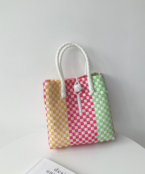 AS KNOW AS plus（アズノゥアズプラス）の「スクエア パサールバッグ（トートバッグ・レディース・ラベンダー/ライトピンク/カラフル/トリコロール/イエロー/ライトグリーン/ピンク/ブラック×ホワイト/ホワイト×ブラック/パープル系/グリーン系/レッド系・FREE）」の21枚目の写真