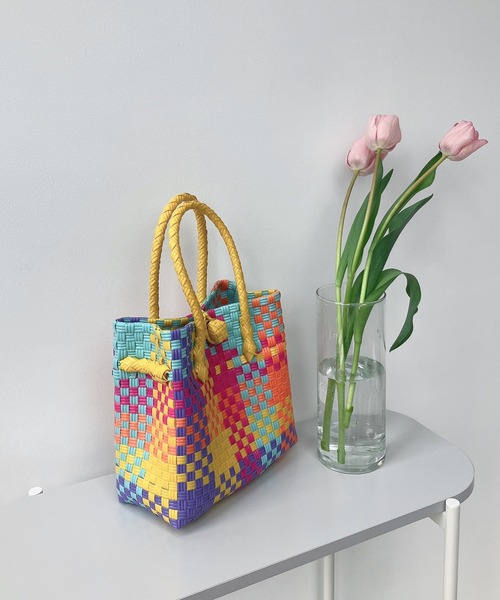 AS KNOW AS plus（アズノゥアズプラス）の「スクエア パサールバッグ（トートバッグ・レディース・ラベンダー/ライトピンク/カラフル/トリコロール/イエロー/ライトグリーン/ピンク/ブラック×ホワイト/ホワイト×ブラック/パープル系/グリーン系/レッド系・FREE）」の19枚目の写真