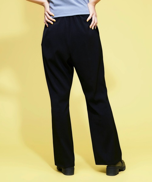 FOREVER 21（フォーエバー トゥエンティーワン）の「【FEMININE】カラーフレアパンツ（スラックス・レディース・ピンク/ホワイト/ブラック・MEDIUM/SMALL）」の9枚目の写真