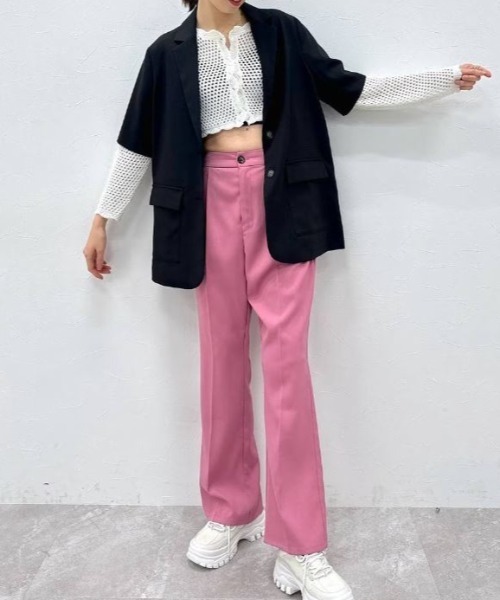 FOREVER 21（フォーエバー トゥエンティーワン）の「【FEMININE】カラーフレアパンツ（スラックス・レディース・ピンク/ホワイト/ブラック・MEDIUM/SMALL）」の17枚目の写真