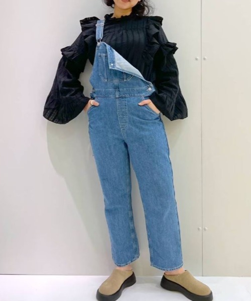 FOREVER 21（フォーエバー トゥエンティーワン）の「【STREET】デニムオーバーオール（サロペット/オーバーオール・レディース・ブラック/ブルー・SMALL/MEDIUM）」の16枚目の写真