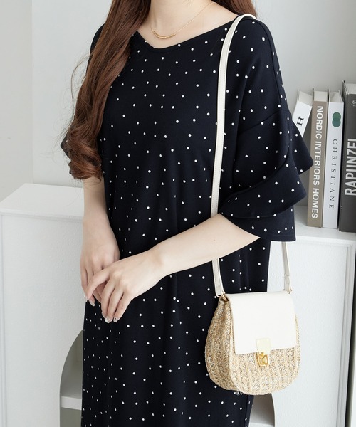 alotta(アロッタ)の「華奢見せ&サラサラ素材が夏に嬉しい。フリル袖Tシャツワンピース【Sサイズ展開あり】(ワンピース・レディース・ネイビー/ブルー系その他/ベージュ/ブラック系その他/ライトピンク/グレイッシュブルー/モカ/ブラック/ライトブルー/レッド/サックスブルー/ブルーグリーン/ドット/ホワイト系その他・XXXX-LARGE/SMALL/X-LARGE/XX-LARGE/LARGE/XXX-LARGE/MEDIUM)」の14枚目の写真