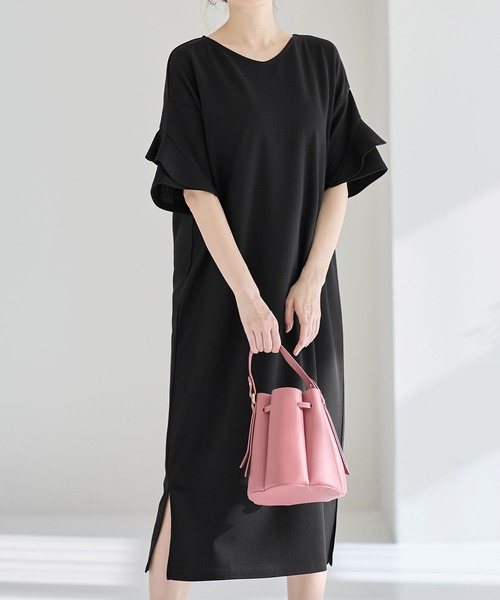 alotta(アロッタ)の「華奢見せ&サラサラ素材が夏に嬉しい。フリル袖Tシャツワンピース【Sサイズ展開あり】(ワンピース・レディース・ネイビー/ブルー系その他/ベージュ/ブラック系その他/ライトピンク/グレイッシュブルー/モカ/ブラック/ライトブルー/レッド/サックスブルー/ブルーグリーン/ドット/ホワイト系その他・XXXX-LARGE/SMALL/X-LARGE/XX-LARGE/LARGE/XXX-LARGE/MEDIUM)」の20枚目の写真