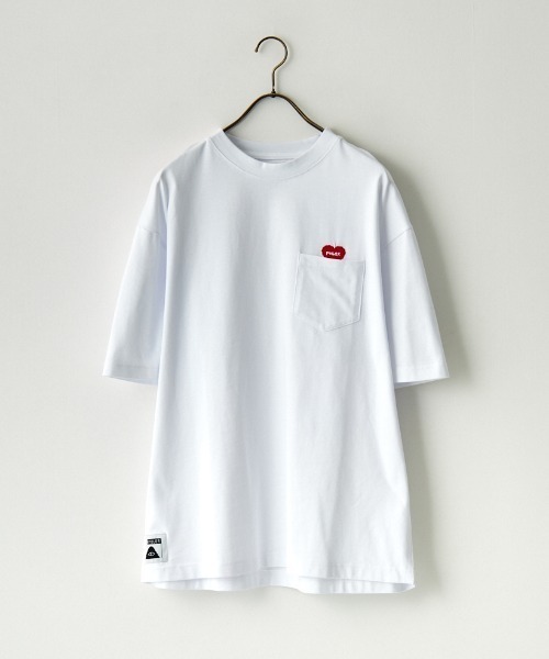 POLeR（ポーラー）の「【FINEBOYS 9月号掲載】[POLeR/ポーラー] 別注 FURRY HART ワンポイントロゴ刺繍ポケットTシャツ（Tシャツ/カットソー・レディース・ブラック/ホワイト/グリーン・L/M）」の16枚目の写真