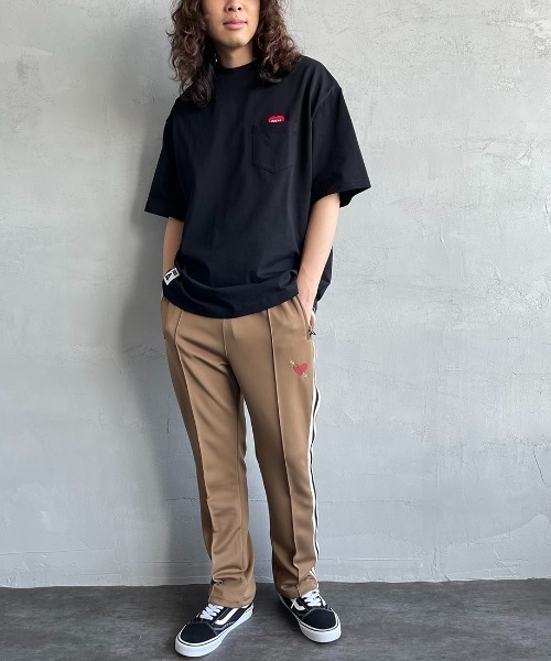 POLeR（ポーラー）の「【FINEBOYS 9月号掲載】[POLeR/ポーラー] 別注 FURRY HART ワンポイントロゴ刺繍ポケットTシャツ（Tシャツ/カットソー・レディース・ブラック/ホワイト/グリーン・L/M）」の7枚目の写真