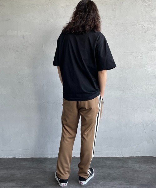 POLeR（ポーラー）の「【FINEBOYS 9月号掲載】[POLeR/ポーラー] 別注 FURRY HART ワンポイントロゴ刺繍ポケットTシャツ（Tシャツ/カットソー・レディース・ブラック/ホワイト/グリーン・L/M）」の19枚目の写真