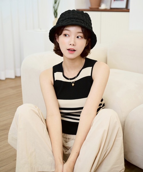 UNE MANSION（ユヌマンション）の「エンボス加工ジャガードバケットハット（ハット・レディース・ブラック/アイボリー・ONE SIZE）」の15枚目の写真