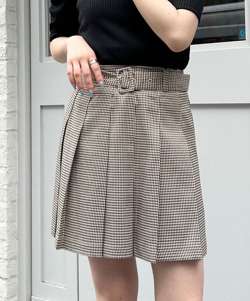 INGNI(イング)の「共ベルト付プリーツスカパン(セットアップ対応)(その他パンツ・レディース・ブラック/ブラウン系その他2/ライトベージュ・FREE)」の2枚目の写真