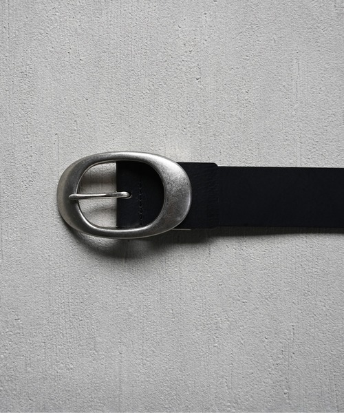 Editors Draw（エディターズドロー）の「36mm オーバルバックルベルト（ベルト・メンズ・ブラック/ダークブラウン/レッド/ネイビー/グレー/ブラウン・FREE）」の9枚目の写真