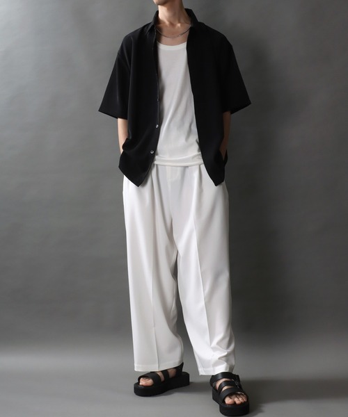 SITRY(シトリー)の「Polyester twill Fly front shirt/別注 ドレープ 比翼仕立て オーバーサイズ 半袖シャツ(シャツ/ブラウス・メンズ・グレイッシュベージュ/チャコールグレー/ブラック/オフホワイト・LL/L/M)」の17枚目の写真