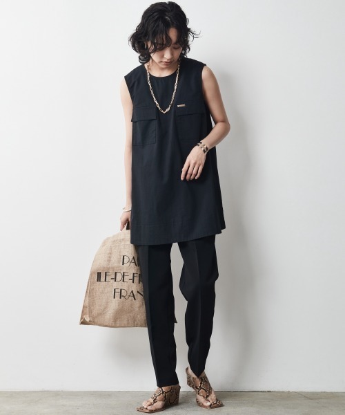 CHIC STYLE(シックスタイル)の「<大きいサイズ>綿100%アウトポケットノースリーブチュニックブラウス シックスタイル(シャツ/ブラウス・レディース・アイボリー/ブラック・L/LL/3L/4L/5L)」の9枚目の写真