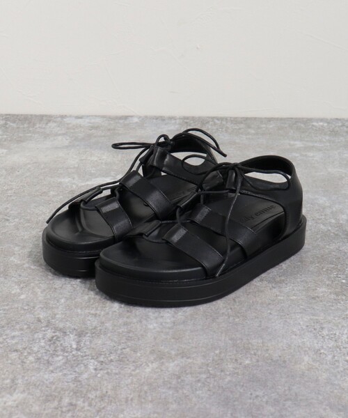 fredy emue（フレディエミュ）の「厚底レースアップサンダル（サンダル・レディース・ブラック/キナリ・L/S/M）」の6枚目の写真