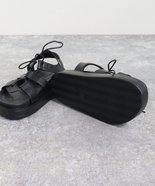 fredy emue（フレディエミュ）の「厚底レースアップサンダル（サンダル・レディース・ブラック/キナリ・L/S/M）」の9枚目の写真